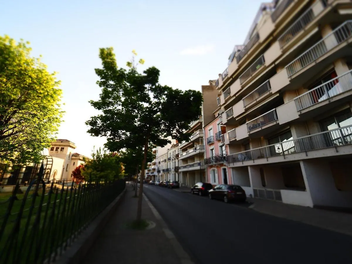 Rochambeau - Moderne - Face Aux Thermes - Parking - Vichy France